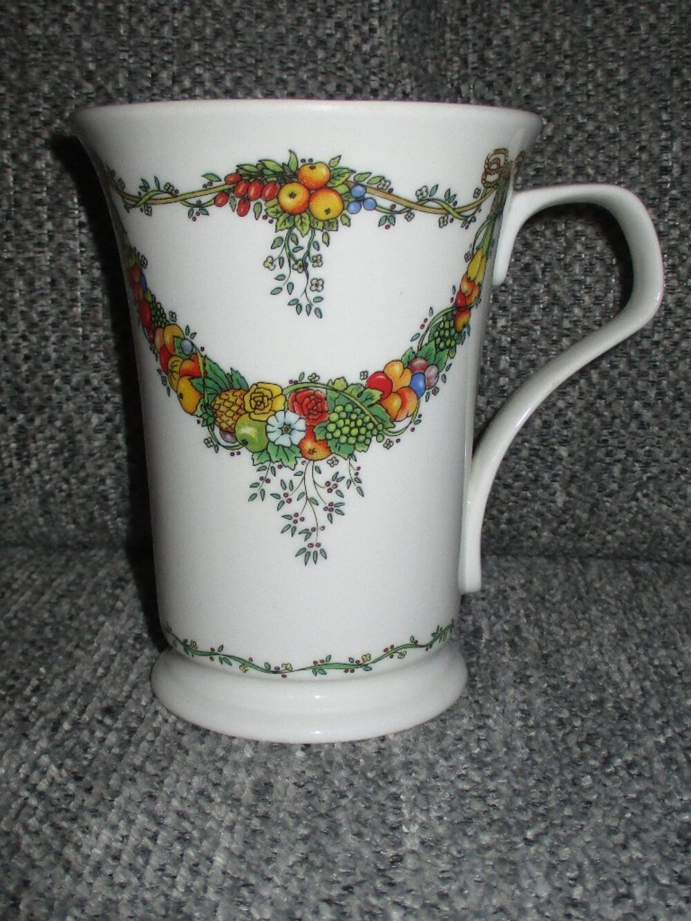 Vintage Dunoon Bone China Mug EDEN by JANE GOODWIN Fruit VGC